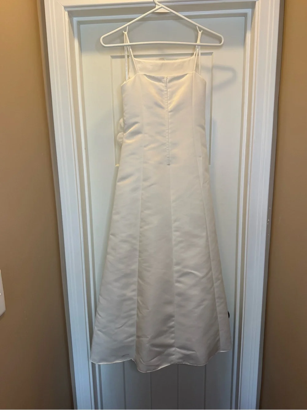 David's Bridal Ivory Flower/Communion Dress size 8 - Picture 4 of 11